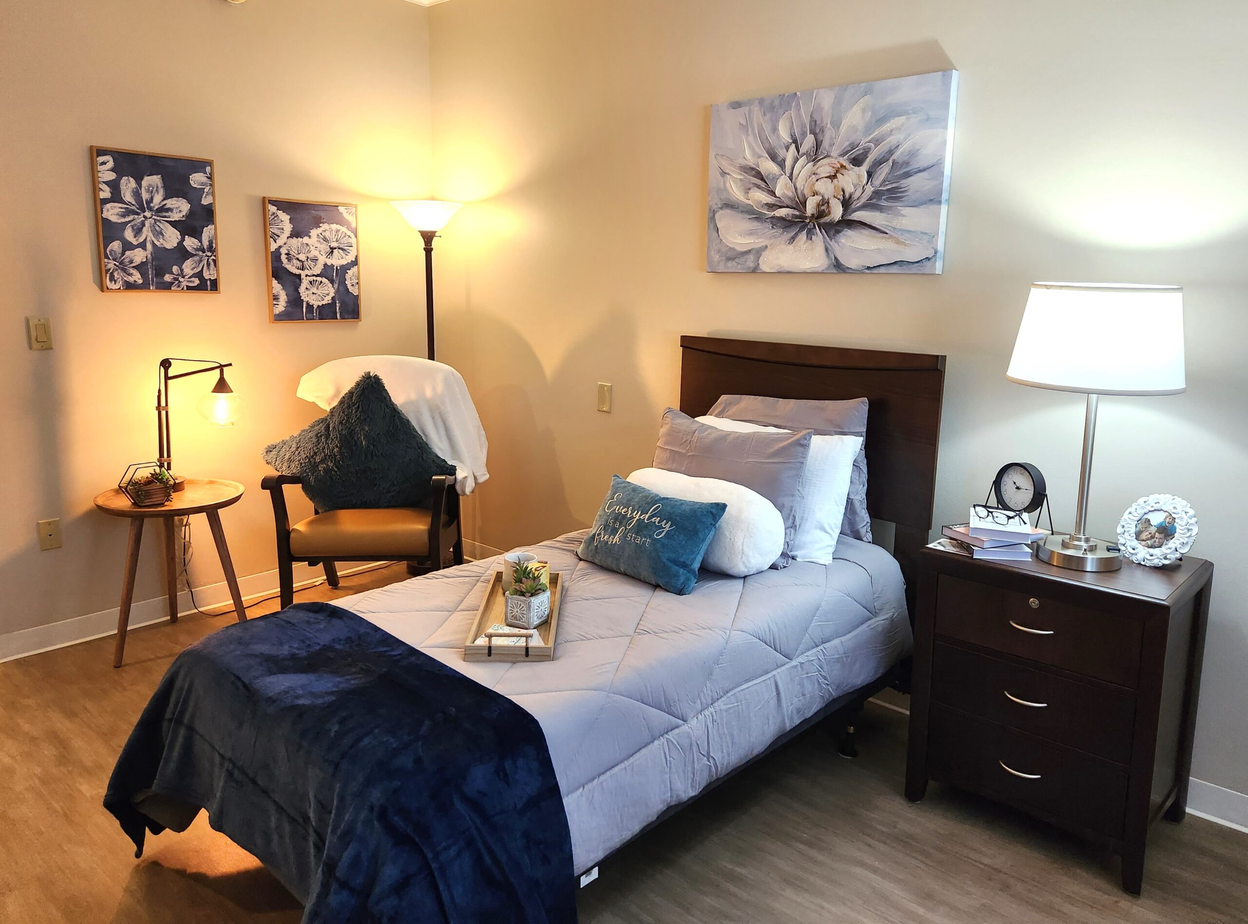 Model bedroom at Glen Mills Senior Living