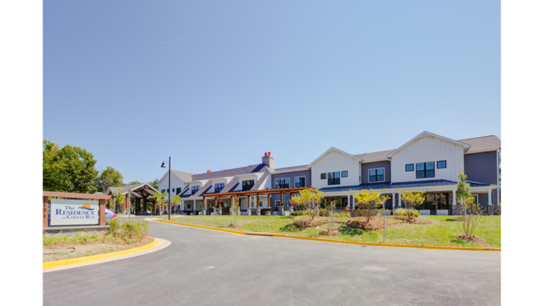 The Residence at Colvin Run building and sign