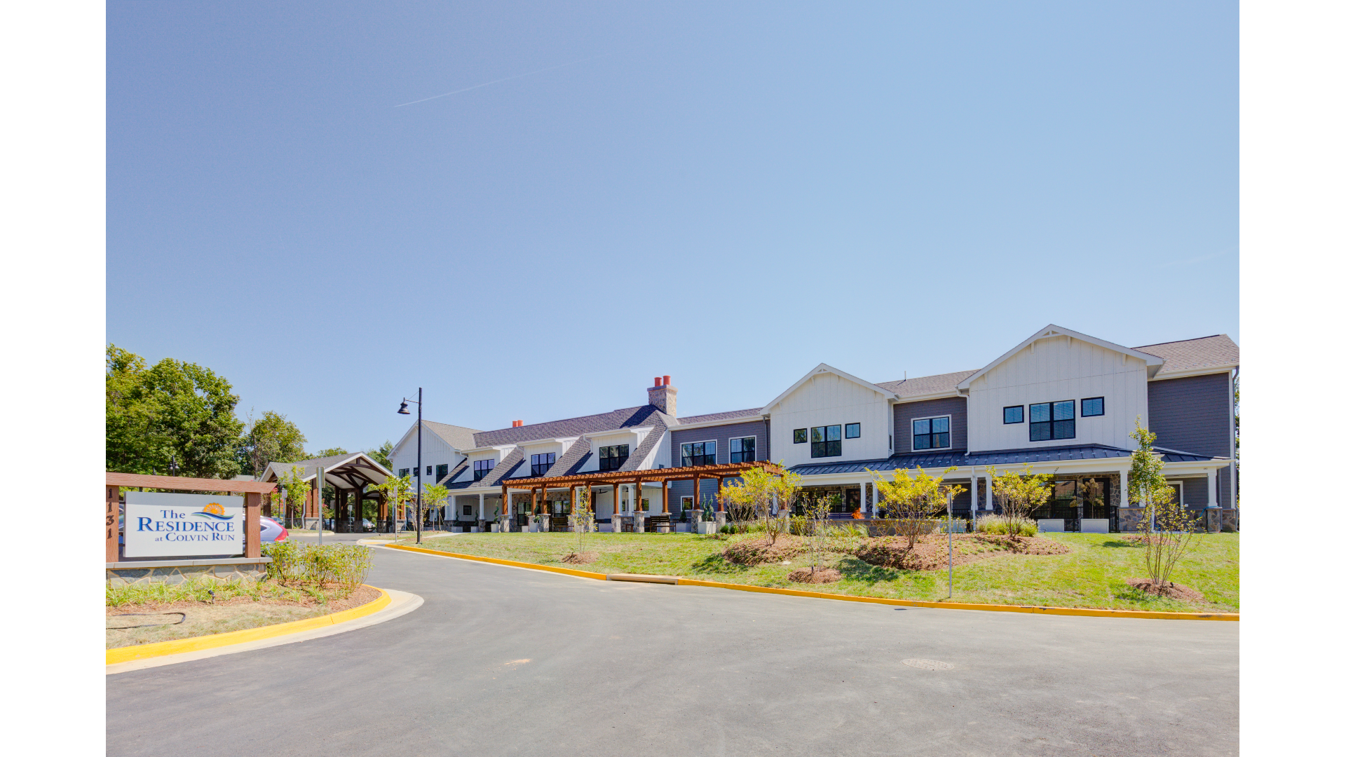 The Residence at Colvin Run building and sign
